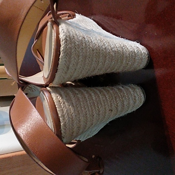 NEW! MICHEAL KORS CELIA ESPADRILLE LEATHER WEDGE SANDALS - Picture 4 of 10